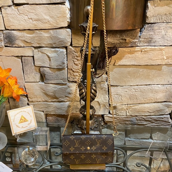 Louis Vuitton Brown Monogram Wallet Shoulder Bag - Picture 1 of 13